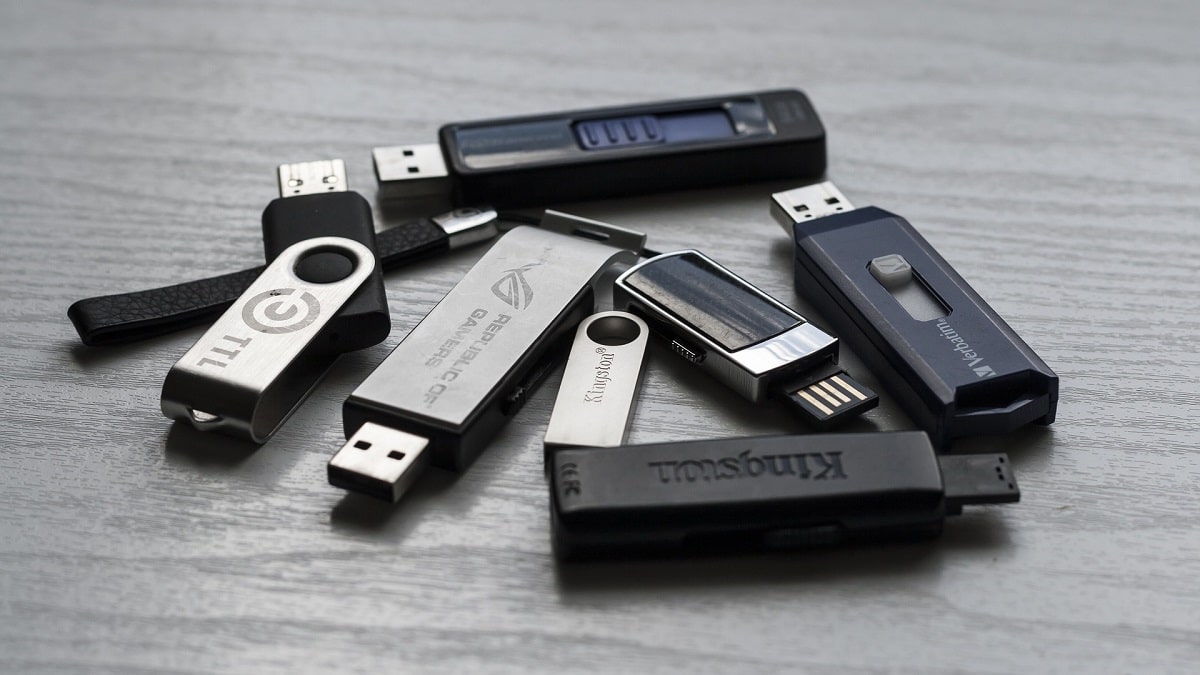 大容量・高速】USBメモリおすすめ13選！音楽や写真・パソコン用の選び方も紹介 | ひろっきーエンジニアリング
